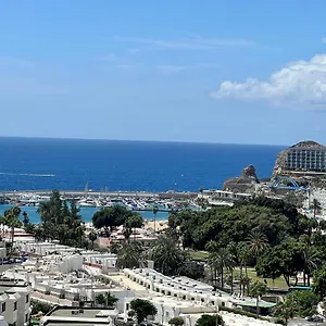  Apartment Seaview Oasis: Puerto Rico With Pool And Parking Spain